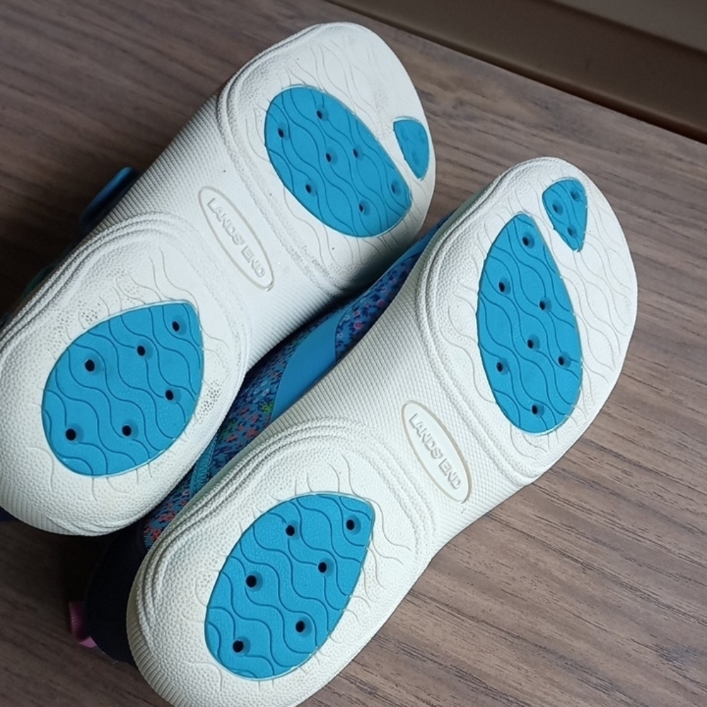 Lands' End‎ Blue Sneakers with Textured Strap - Picture 9 of 10
